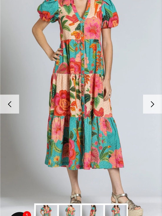Apny Dresses & Skirts - APNY Women’s Floral Green Summer Dress size medium